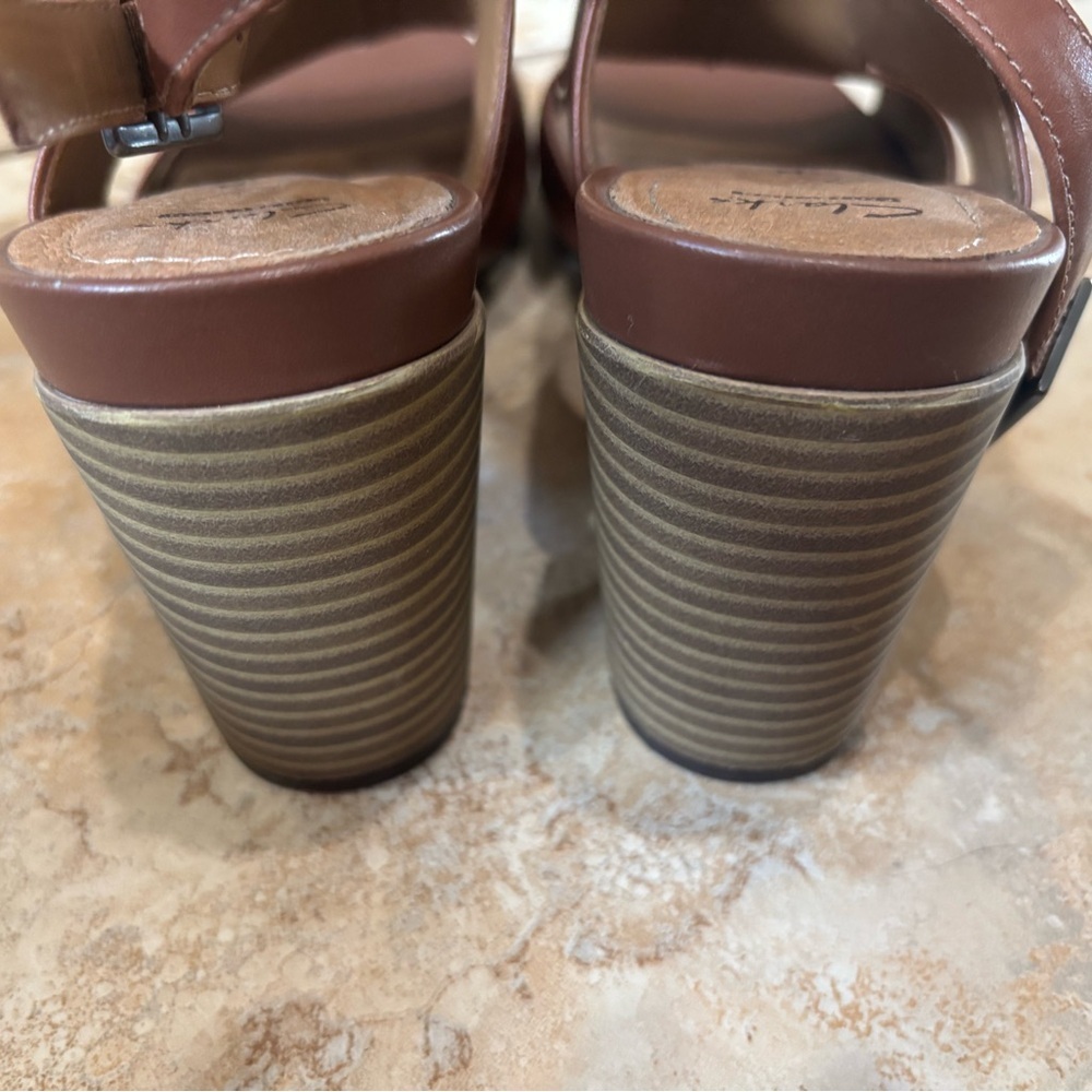 Clarks Women's Chestnut Brown Leather Slingback Sandals - Picture 4 of 5